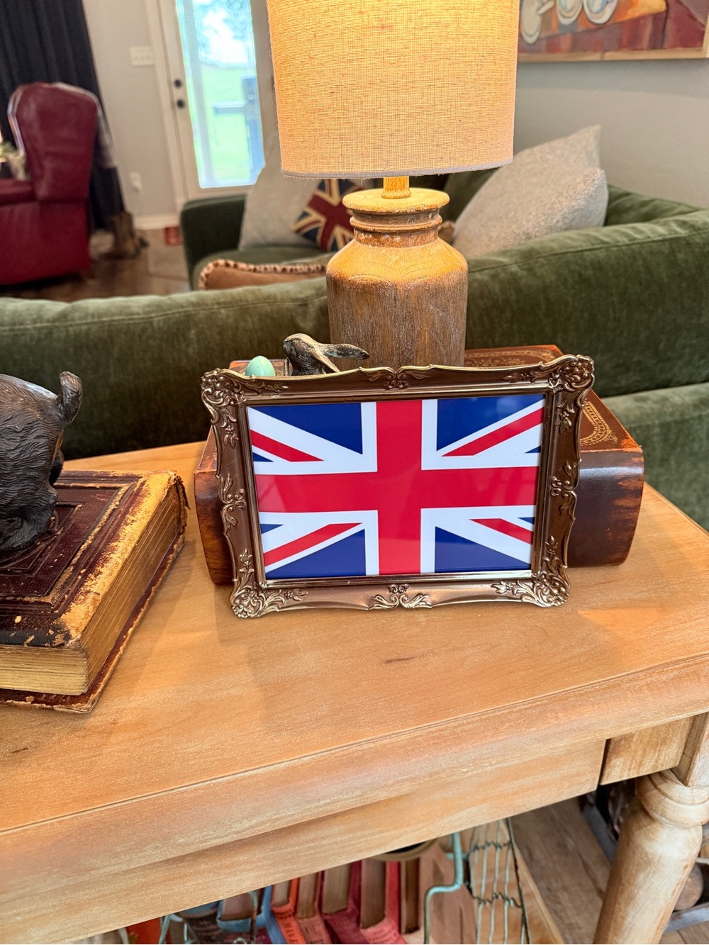 Vintage Ornate Gold Metal Frame – Hollywood Regency, Union Jack Print, 5x7 - Picture 5 of 10